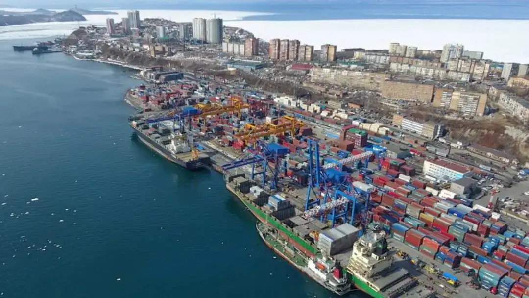俄罗斯海事船级社扩大超大型物体的建筑和海上运输服务
