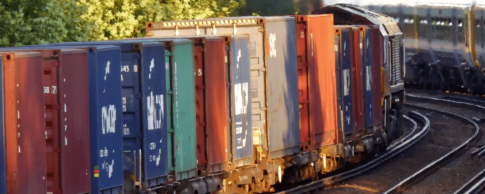 俄罗斯铁路公司表示南北运输走廊西线集装箱运输激增5倍