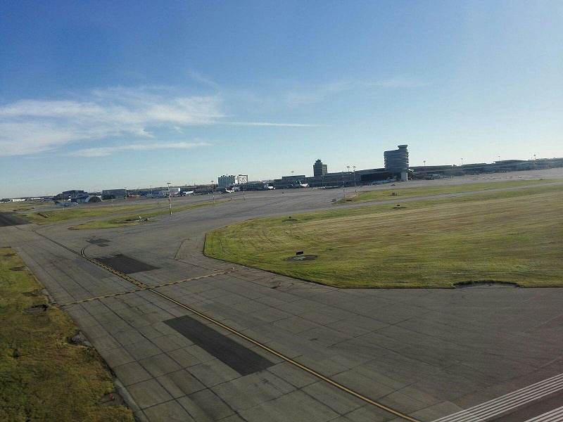 加拿大埃德蒙顿国际机场扩建航空货运设施