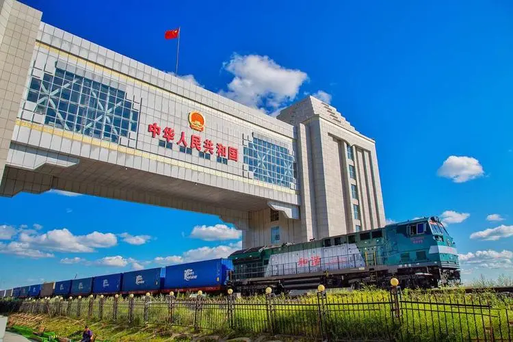 中俄边境外贝加尔斯克-满洲里铁路口岸的吞吐量可再增加3.5万吨到4万吨