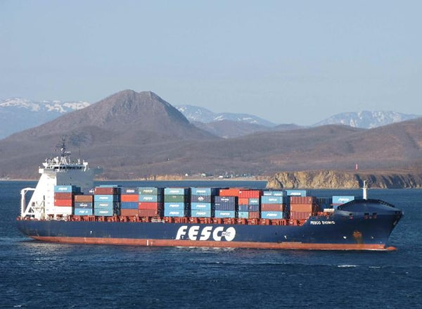 俄罗斯远东航运集团船队新加入一艘集装箱船