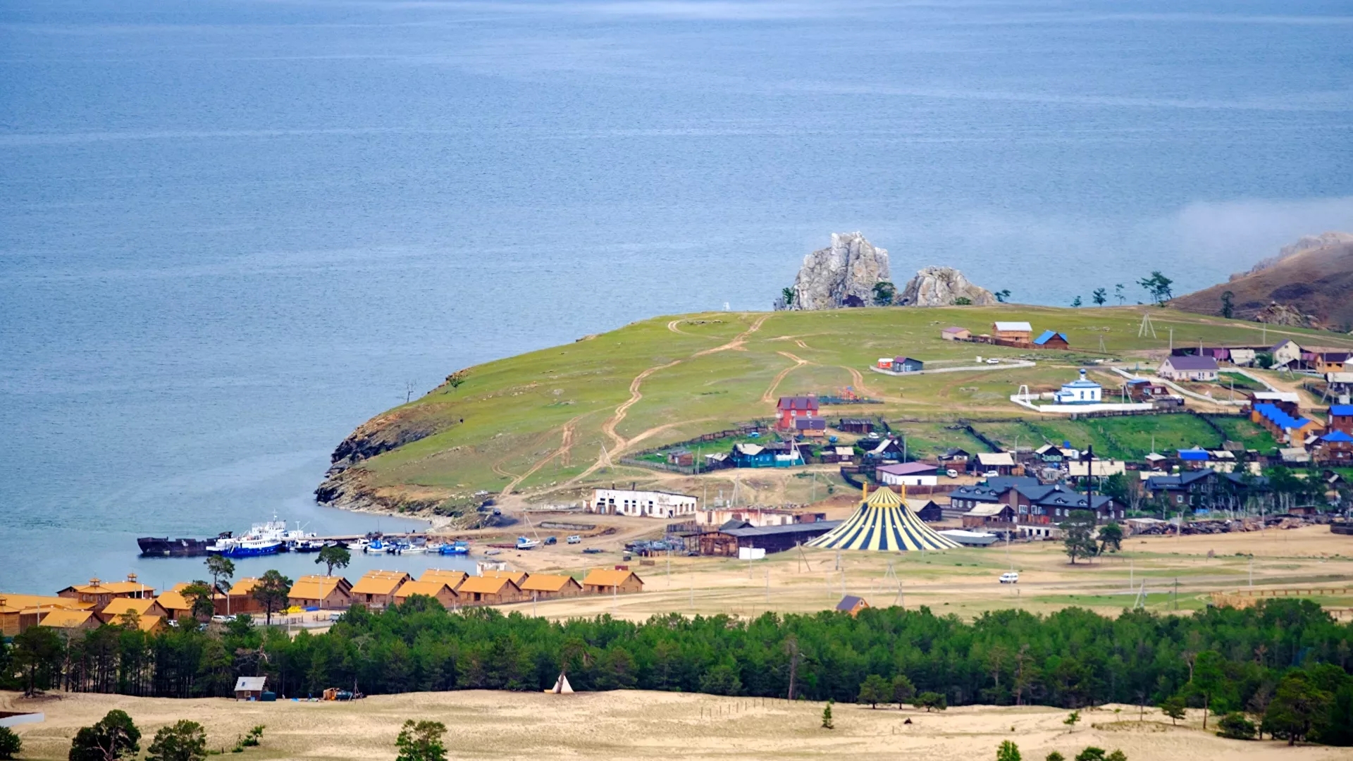 俄“极光”航司将开通乌兰乌德至贝加尔湖奥利洪岛航班