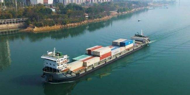 中俄货运跨阿穆尔河口岸的数量增长数倍