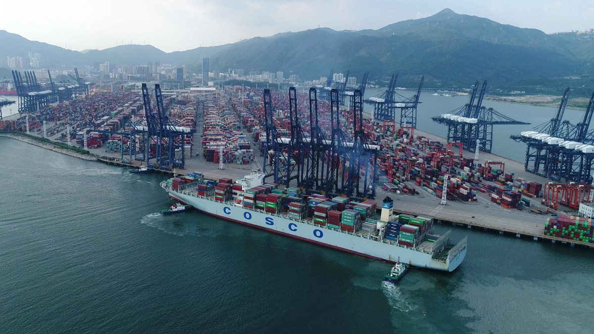 中国-北欧航线集装箱海运即期运价加速下滑