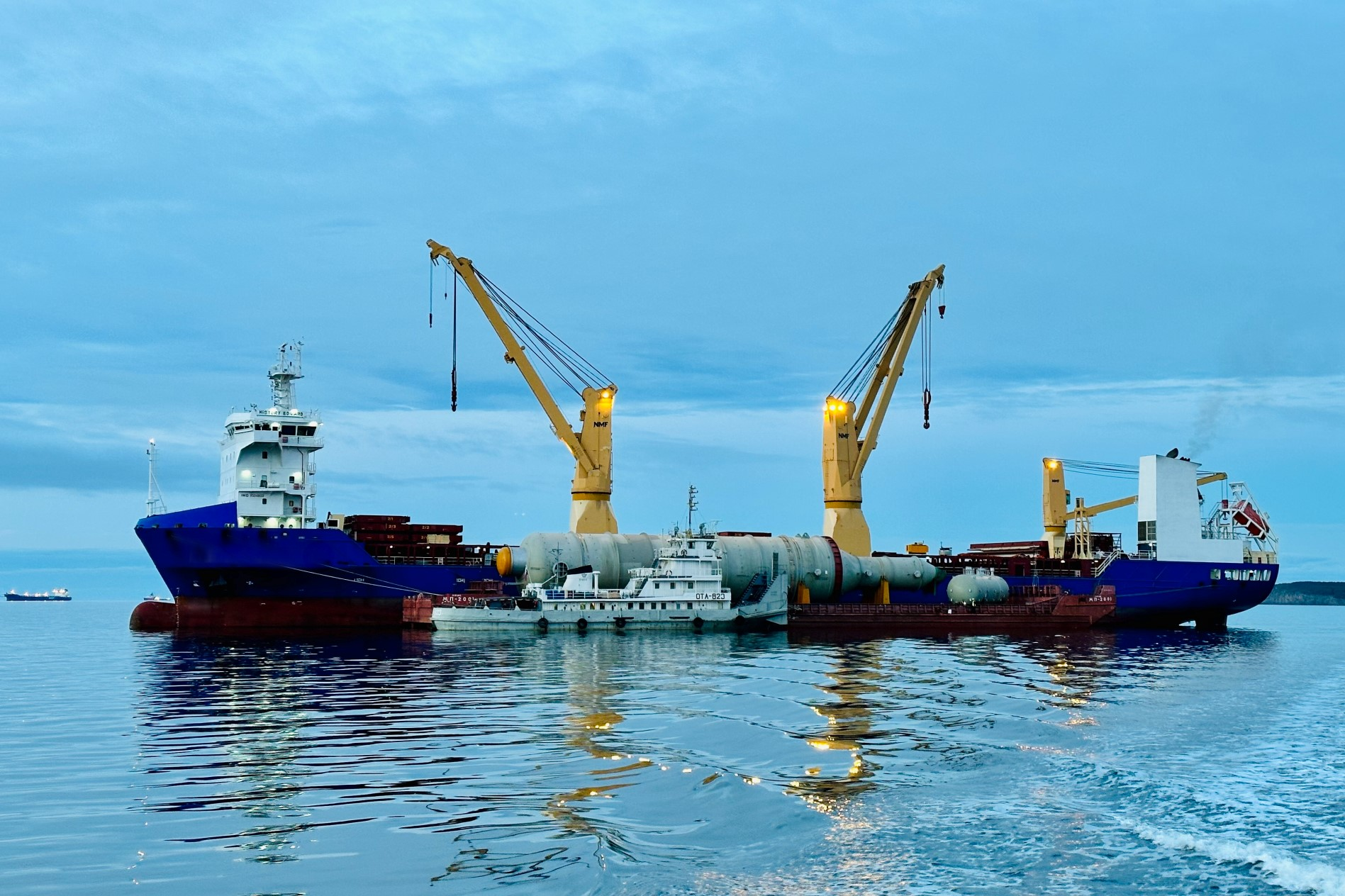 俄罗斯远东航运集团承运超重设备从中国至德卡斯特里港