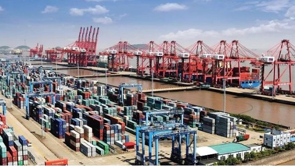 宁波-舟山增设集装箱泊位，缓解港口拥堵压力