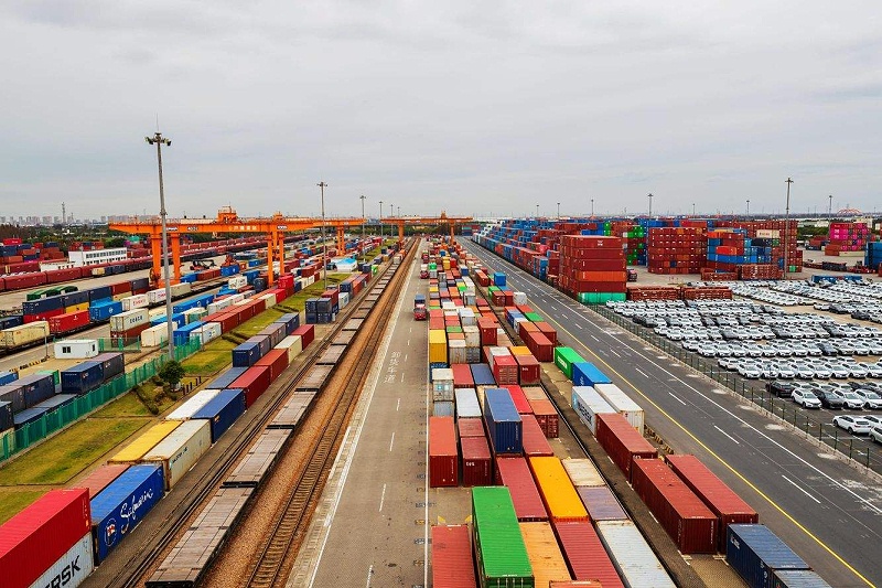 哈萨克斯坦提议建立中亚边境贸易货运网络