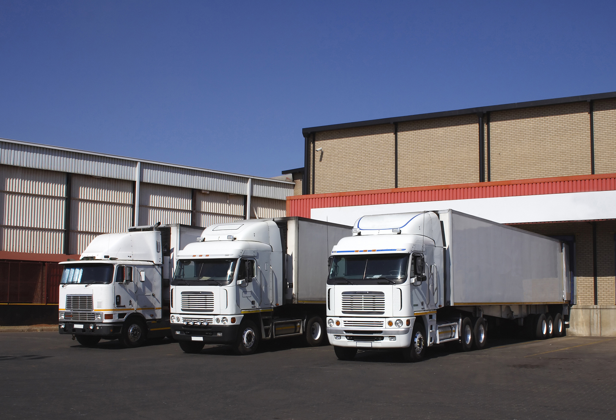俄罗斯公司和伊朗公司合作创建一家汽车运输公司用于南北航线上的货物运输