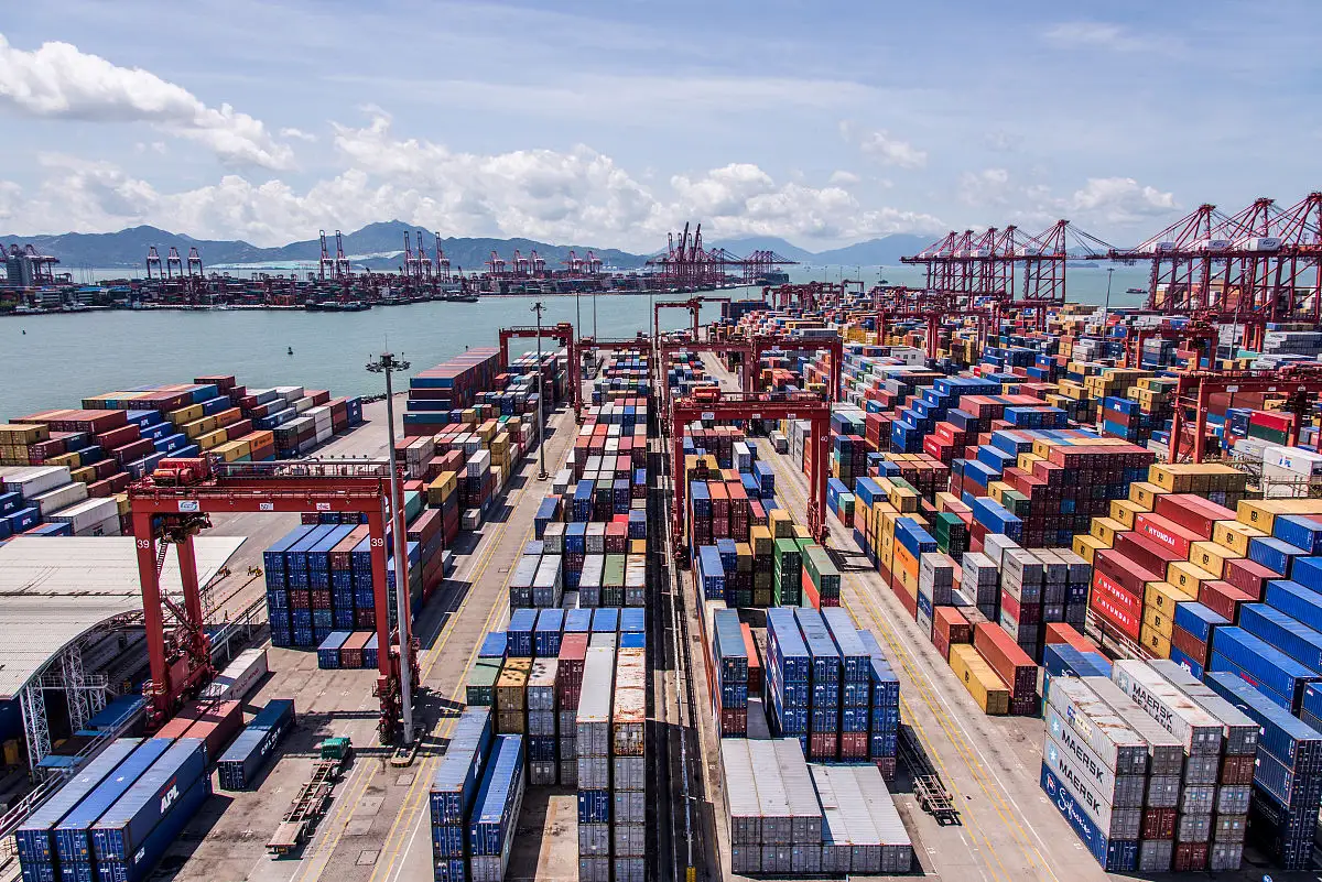 中国2023年第一季度港口和铁路货物吞吐量回升